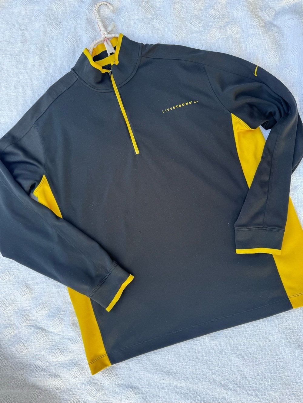 Nike Golf Livestrong 1/4 zip sweatshirt-SZ XL